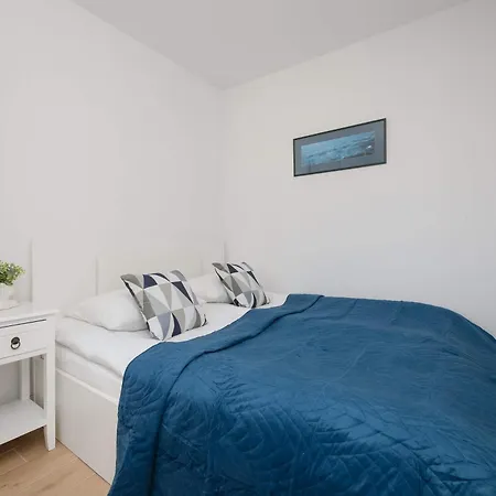 Lejlighed Bright In Warsaw's Ochota District By Renters